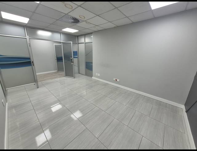 135M² OFFICE TO LET IN SUNNINGHILL